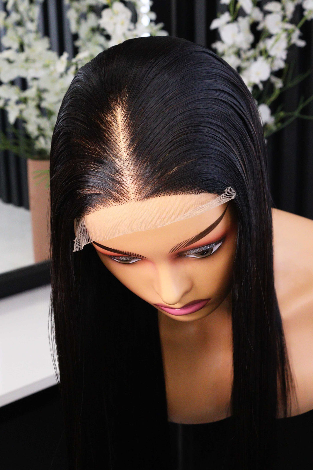 Vietnamese 4x4 SDD Lace Wig Straight Col 1B 18 Inch