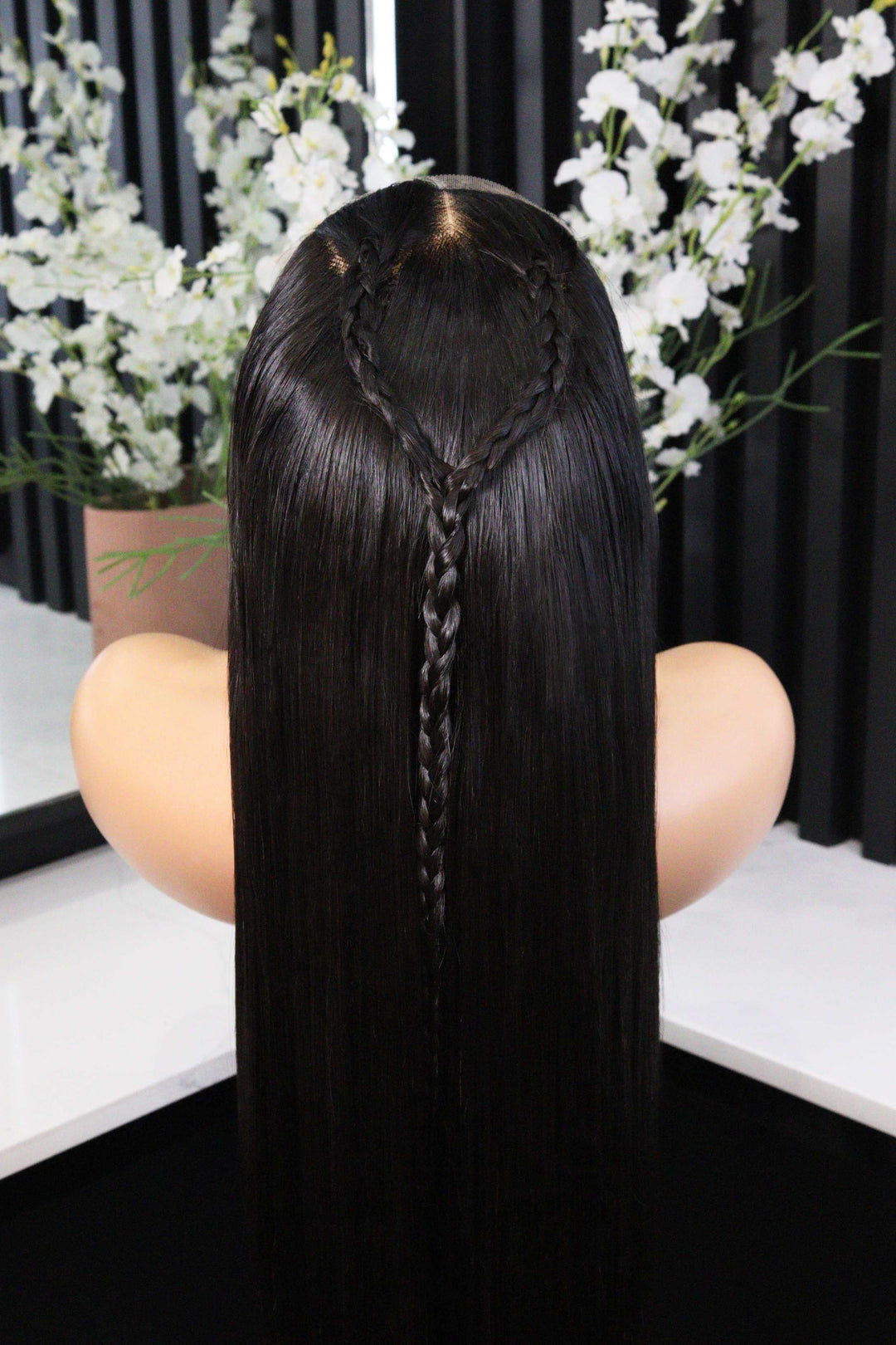 Vietnamese 4x4 SDD Lace Wig Straight Col 1B 18 Inch