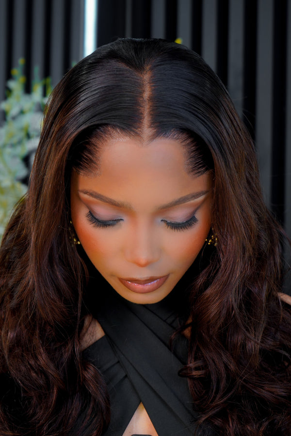 LAGOS Hairline Peruvian 5x5 Wig Wavy Col Ombre 4 18 Inch