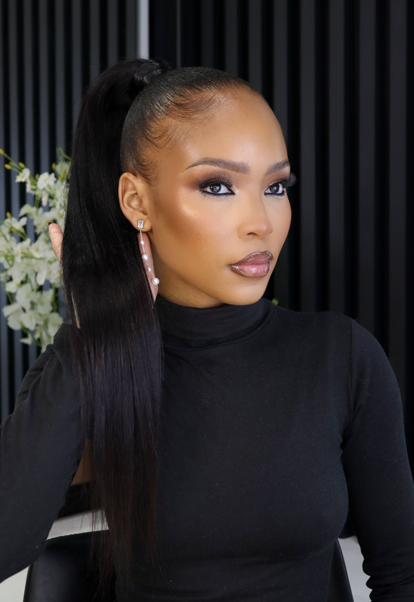 Straight Natural Black Clip In Ponytail