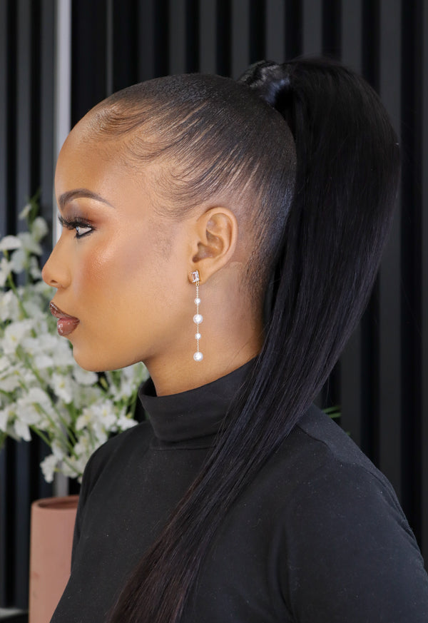 Straight Natural Black Clip In Ponytail