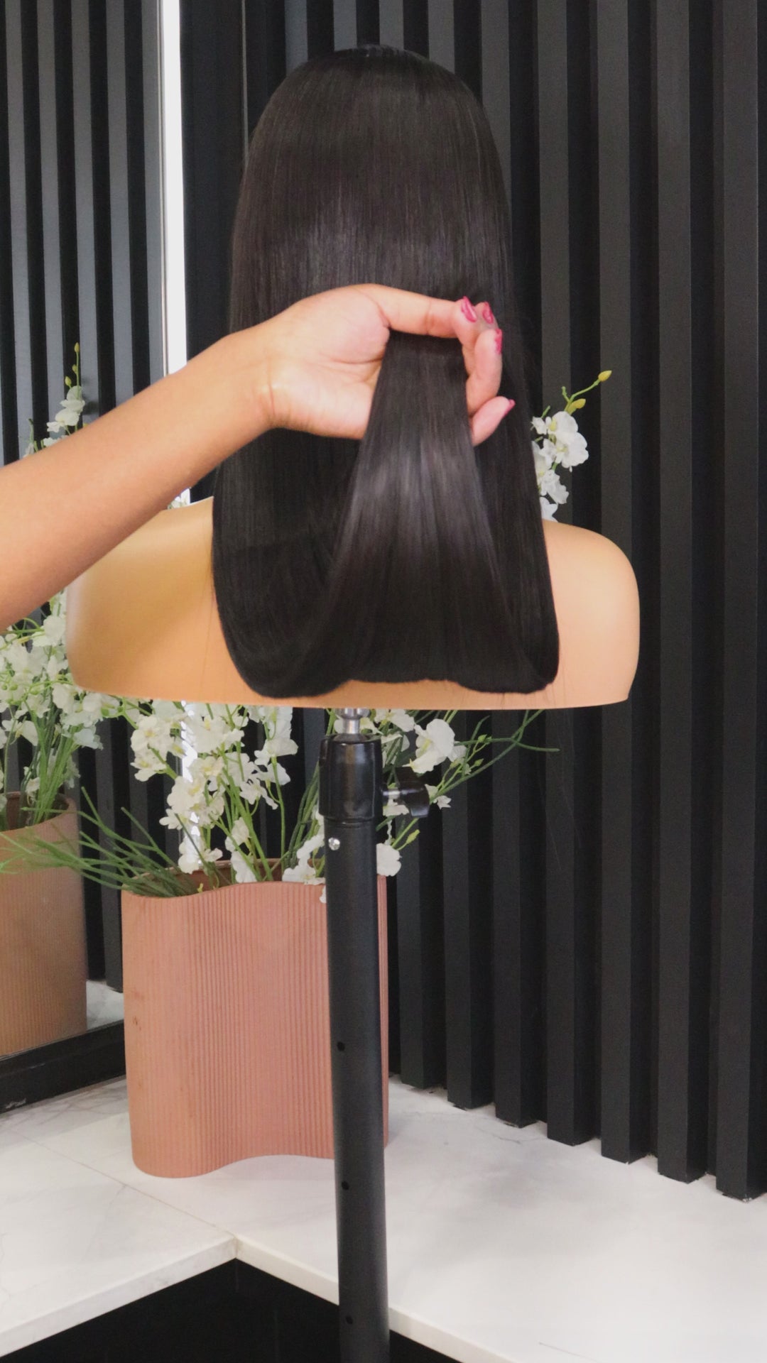 Vietnamese 5x5 SDD Lace Wig Straight Col 1B 28 Inch