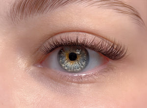 eye with rip mascara lash